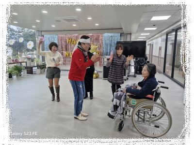 [꾸미기]KakaoTalk_20250104_162322957_02.jpg