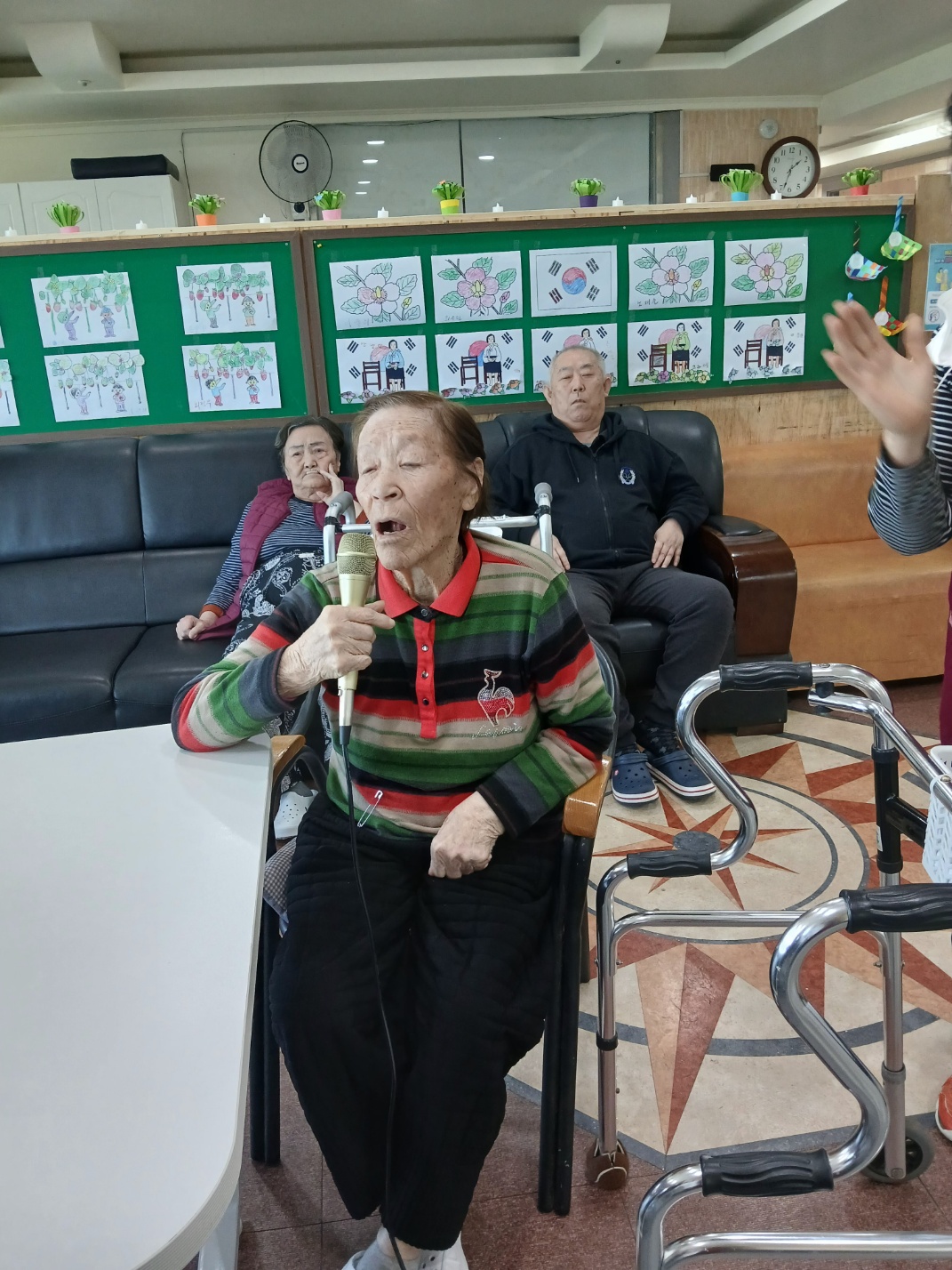 KakaoTalk_20250328_134910189_01.jpg